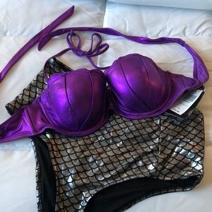 Ariel Clamshell Swim Top